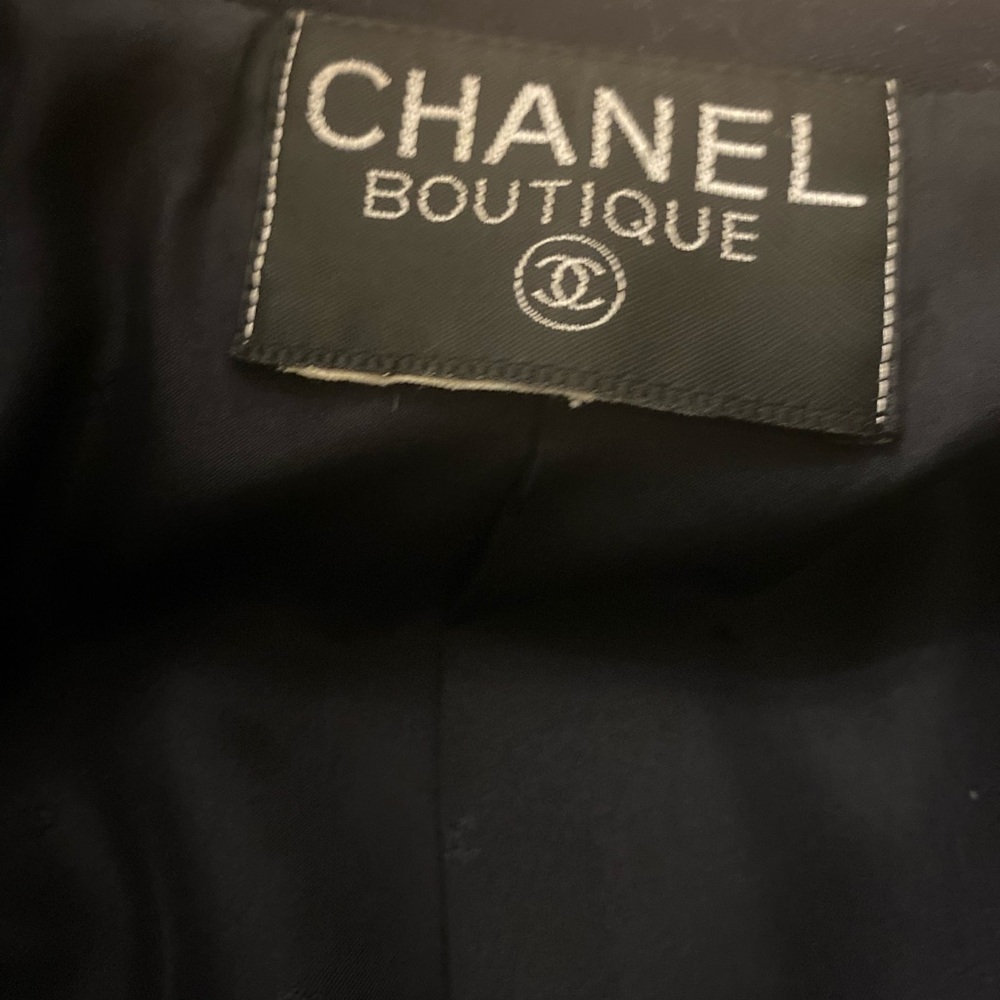 Vintage Chanel Boutique Navy Blue Double-Breasted CC Button Blazer - Picture 5 of 16